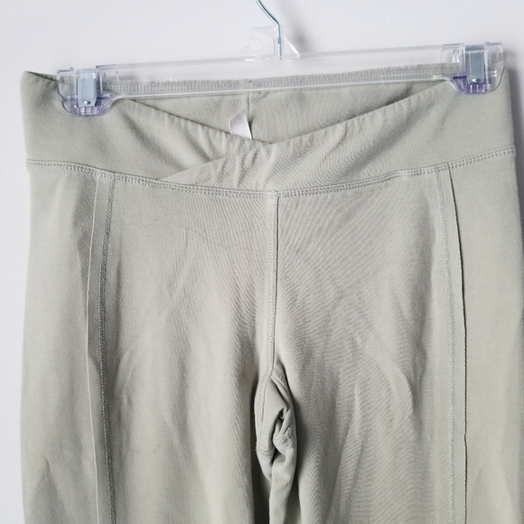 FP Movement by Free People Green Stretch Turnout Movement Legging Size S/P - Picture 7 of 11